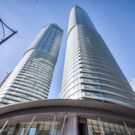 טורונטו Sarkar Suites - Entertainment District מראה חיצוני תמונה
